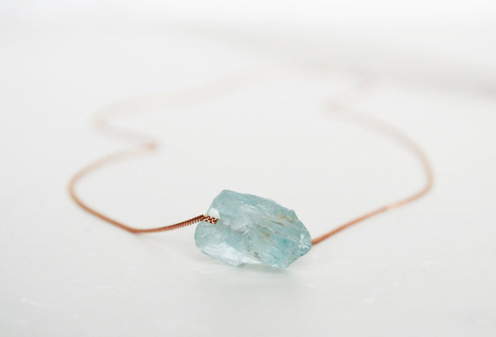 Aquamarine Necklace, March Birthstone Necklace, Raw Stone Aquamarine Necklace, Layering Necklace, Boho Necklace, Healing Crystals