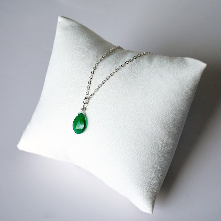 Dainty Green Onyx Necklace, May Birthstone Necklace, Genuine Semi Precious Green Onyx Stone, Wife Gift, Bridesmaid Gift, Mom Gift