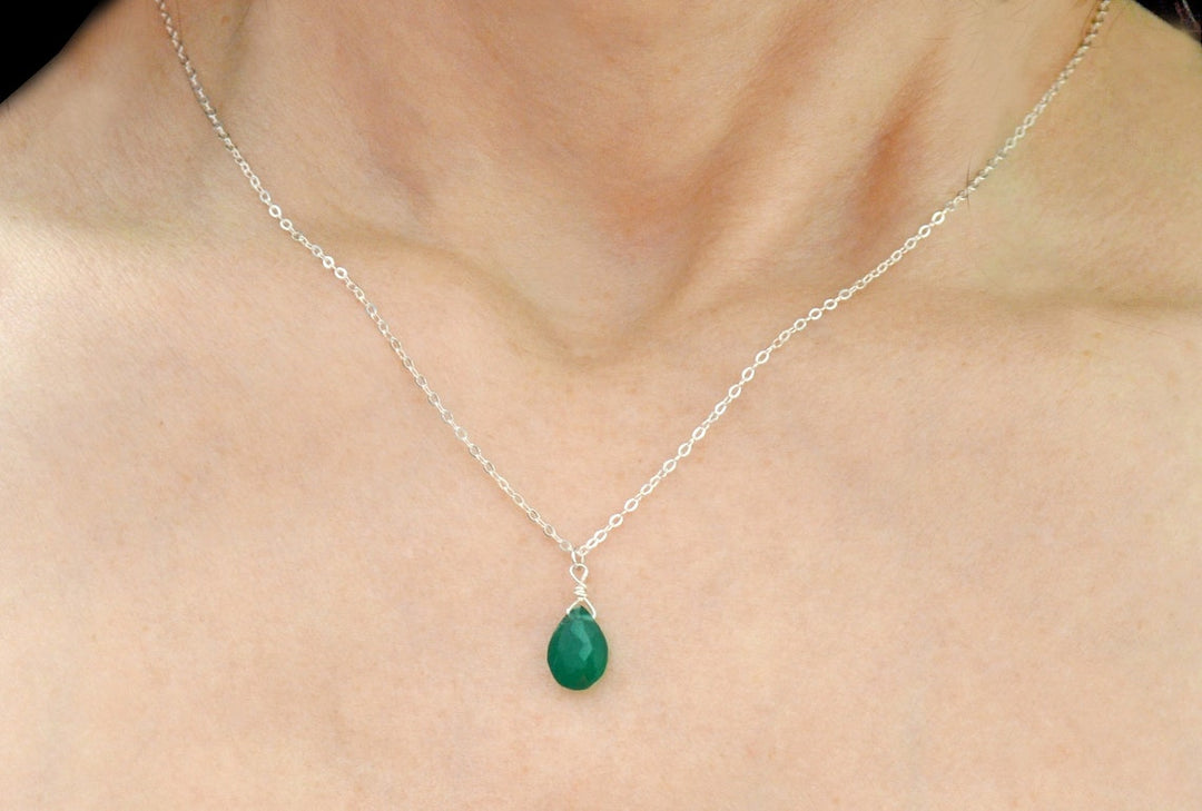 Dainty Green Onyx Necklace, May Birthstone Necklace, Genuine Semi Precious Green Onyx Stone, Wife Gift, Bridesmaid Gift, Mom Gift