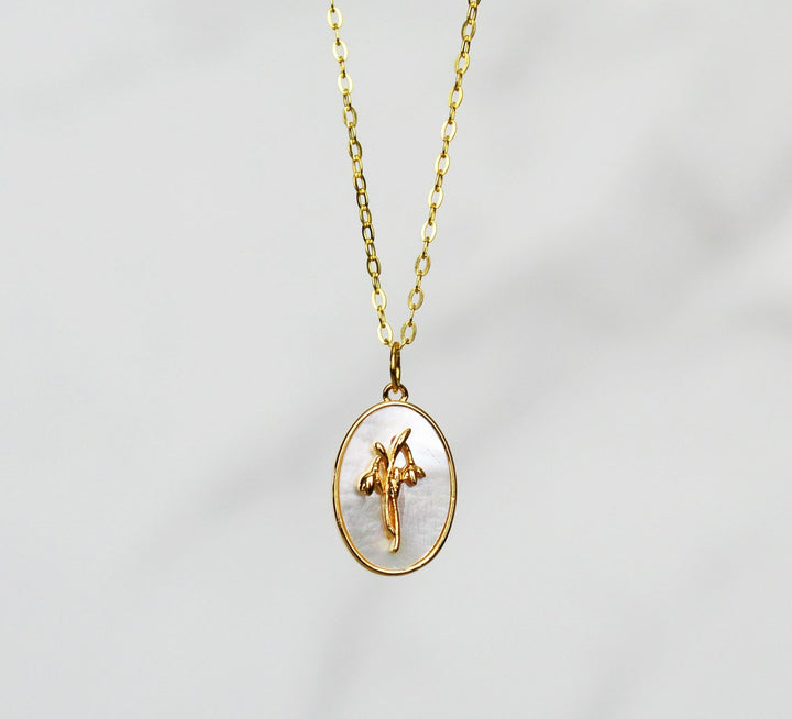January Pearl Birth Flower Necklace - Snowdrop - Birth Month Flower Jewelry