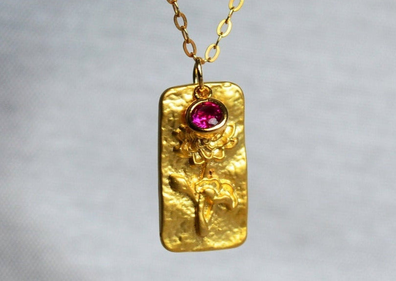July Birth Month Flower Necklace, Birthstone Stone Necklace, Water Lily Necklace, Mom Gift, Personalized Necklace, Push Present