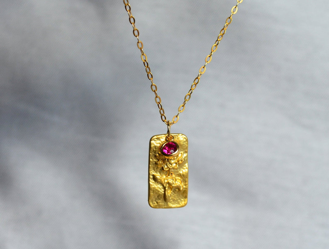July Birth Month Flower Necklace, Birthstone Stone Necklace, Water Lily Necklace, Mom Gift, Personalized Necklace, Push Present