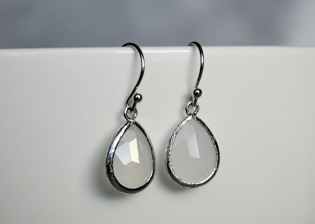 Moonstone earrings, June Birthstone Gift, June Birthstone earrings, Bridesmaid earrings, June Birthday Gift for Her, Tear Drop Earrings