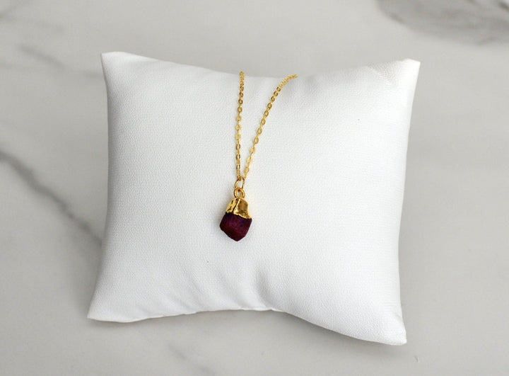 Ruby Raw stone Necklace, July Birthstone Necklace, Bridesmaid Gift, Layering Necklace, Healing Crystal Necklace, Natural Stone Necklace