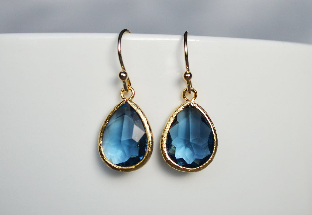 Sapphire earrings, September Birthstone Gift, September Birthstone earrings, Bridesmaid earrings, Sapphire Birthday Gift for Her