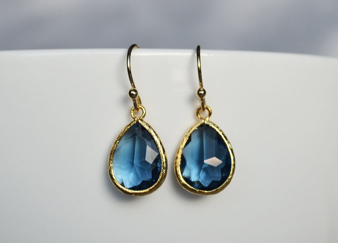 Sapphire earrings, September Birthstone Gift, September Birthstone earrings, Bridesmaid earrings, Sapphire Birthday Gift for Her