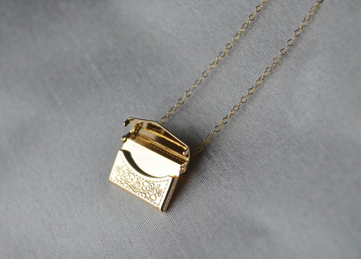 Valentine's Day Gift - Envelope Locket Necklace, Letter Locket, Gift for Her, Gift for Mom Day, Mom Necklace, Gold Locket