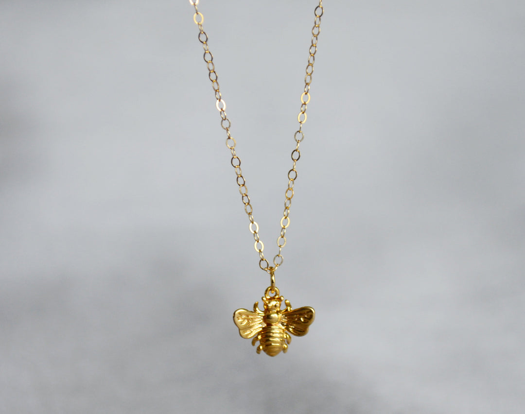 Bee Necklace, Layered Necklace, Hexagon Necklace, Friend Gift, Birthday Gift for Friend, Gift for Her, Best Friend Gift, Layering Necklace
