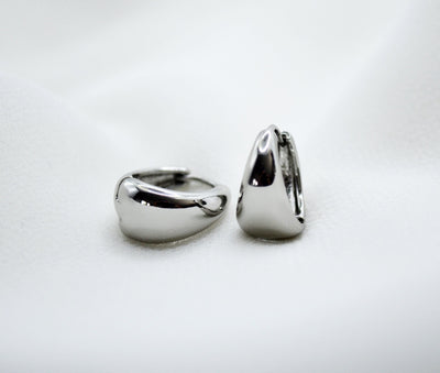 Silver Hoop Tear Drop Earrings, Dainty Hoop Huggie Earrings, Minimalist Jewelry, Birthday Gift, Bridesmaid Gift, Friend Gift
