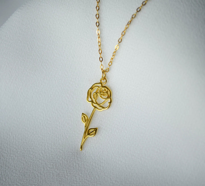 June Birth Flower Necklace, Rose Birth Flower Jewelry, Birthstone Stone Necklace, Mom Gift, Bridesmaid Gift