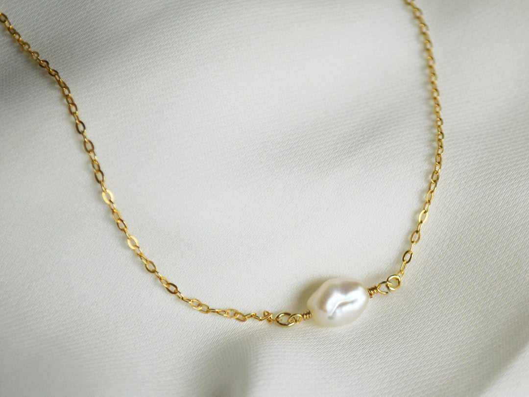 Fresh Water Pearl Necklace, June Birthstone Necklace, Bridesmaid Gift, Layering Necklace. Dainty Pearl Necklace, Wedding Necklace