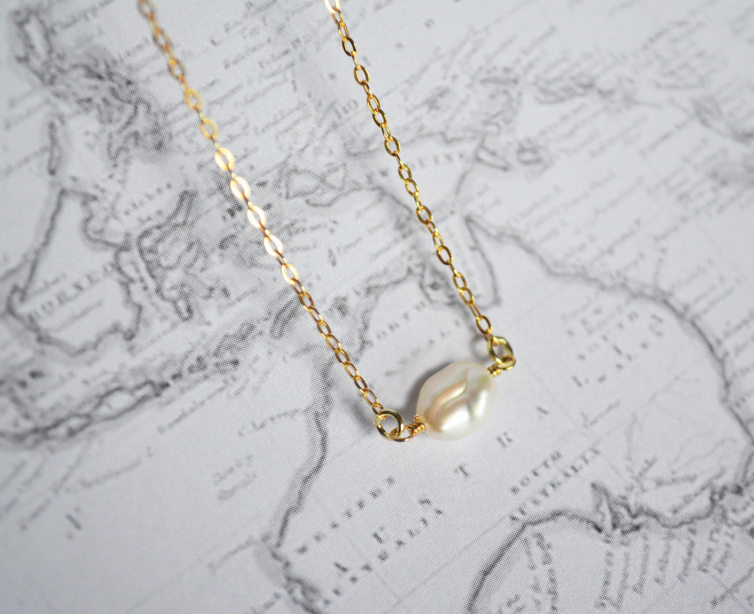 Fresh Water Pearl Necklace, June Birthstone Necklace, Bridesmaid Gift, Layering Necklace. Dainty Pearl Necklace, Wedding Necklace