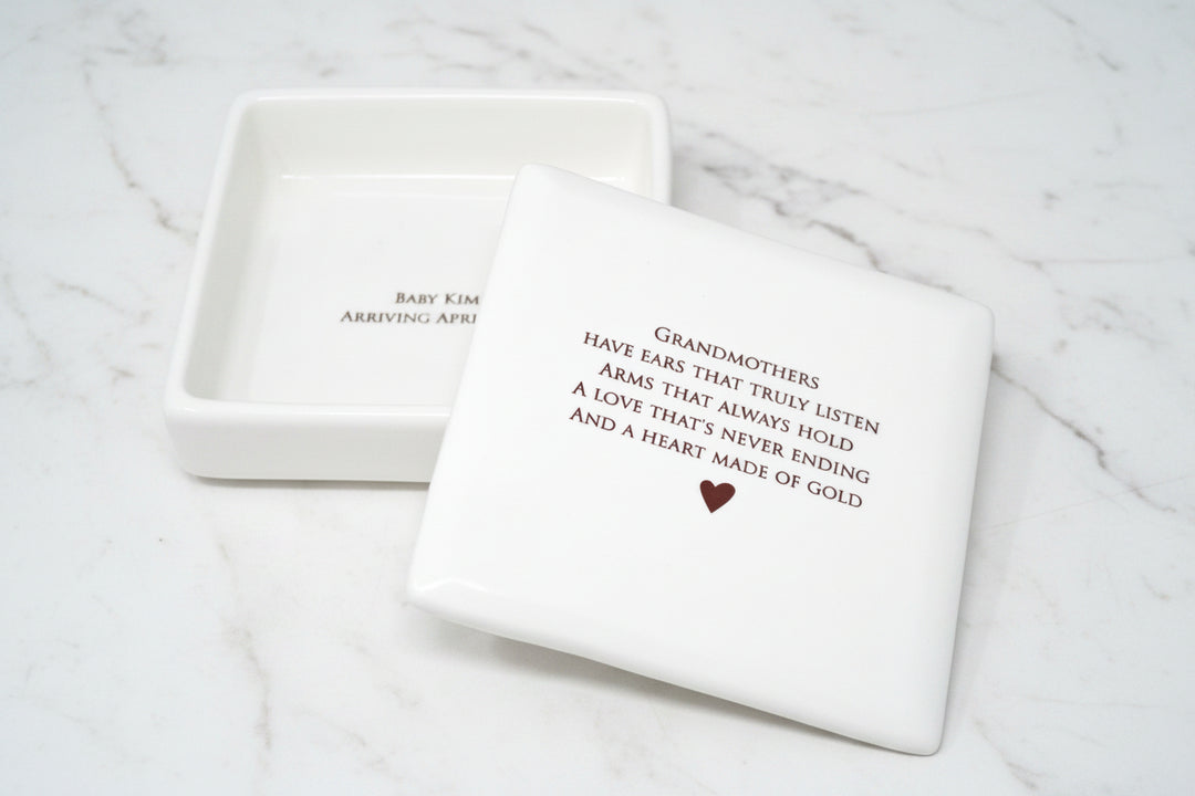 New Grandma Gift, Pregnancy Announcement, Soon-to-be Grandma Gift - Personalized Square Keepsake Box