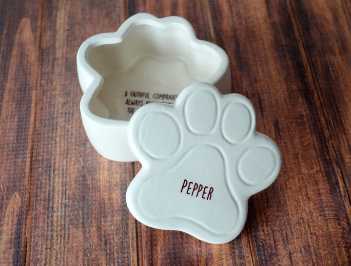 Dog Sympathy Gift, Pet Sympathy Gift, Pet Memorial Gift, Loss of Pet Gift, Personalized Keepsake Box with Name