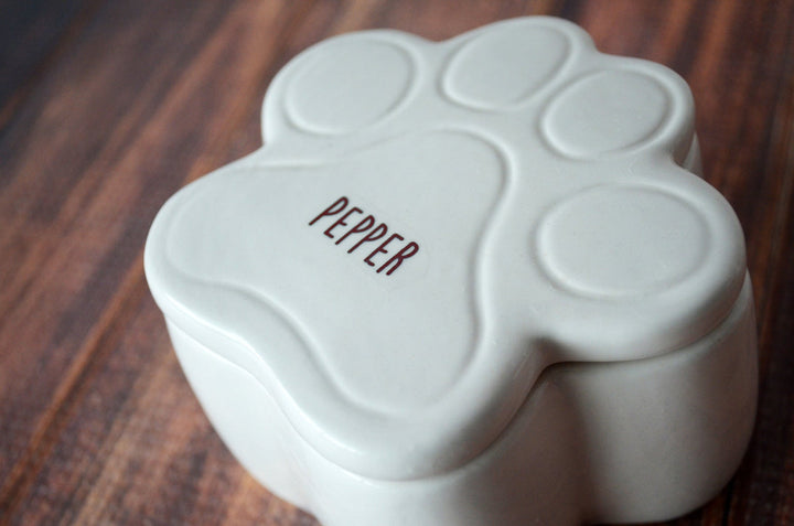 Dog Sympathy Gift, Pet Sympathy Gift, Pet Memorial Gift, Loss of Pet Gift, Personalized Keepsake Box with Name