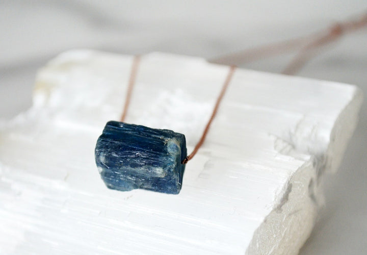 Kyanite Necklace, Natural Blue Kyanite Layering Necklace, Raw Boho Necklace, Healing Crystal Necklace, Birthday Gift, Friend Gift