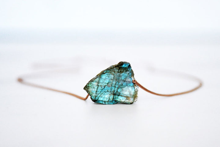 Labradorite Necklace, Natural Labradorite Choker Necklace, Raw Boho Necklace, Healing Crystal Necklace, Birthday Gift, Friend Gift