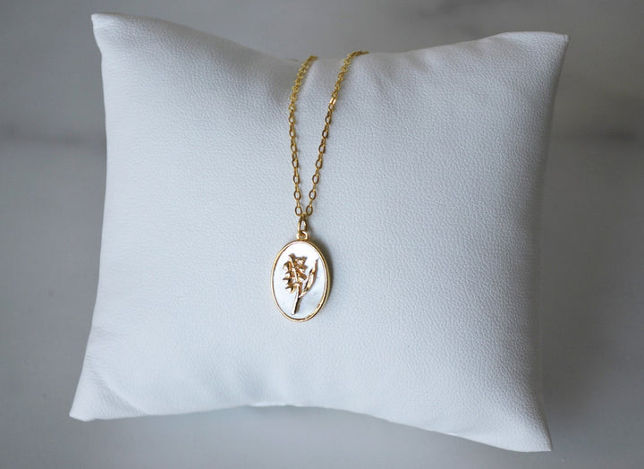 May Birth Flower Necklace, Pearl Lily of the Valley Birth Month Flower Necklace, Mom Necklace, Personalized Layering Necklace, Push Present