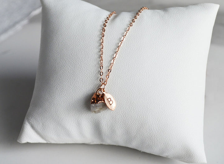Natural Moonstone Birthstone Necklace, June Birthstone Necklace, Bridesmaid Gift, Layering Necklace. Dainty Raw Gemstone Necklace