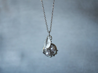 Nest Egg Necklace, New Mom Gift, Grandma Gift, Mom Christmas Gift, New Mom Necklace, Nest Necklace, Personalized Necklace, Leaf Necklace