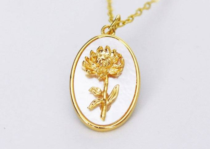 November Birth Flower Necklace, Pear Birth Month Chrysanthemum Flower Necklace, Mom Necklace, Personalized Layering Necklace, Push Present