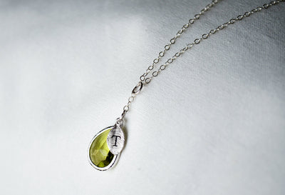 Peridot Necklace, August Birthstone Necklace, Bridesmaid Gift, Mom Birthstone Necklace, Initial Necklace, Mom Gift, Grandma Necklace