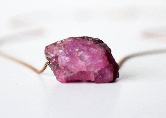 Pink Tourmaline Necklace, Raw Tourmaline Choker, Tourmaline Layering Necklace, Boho Necklace, Healing Crystal Necklace, Birthday Gift