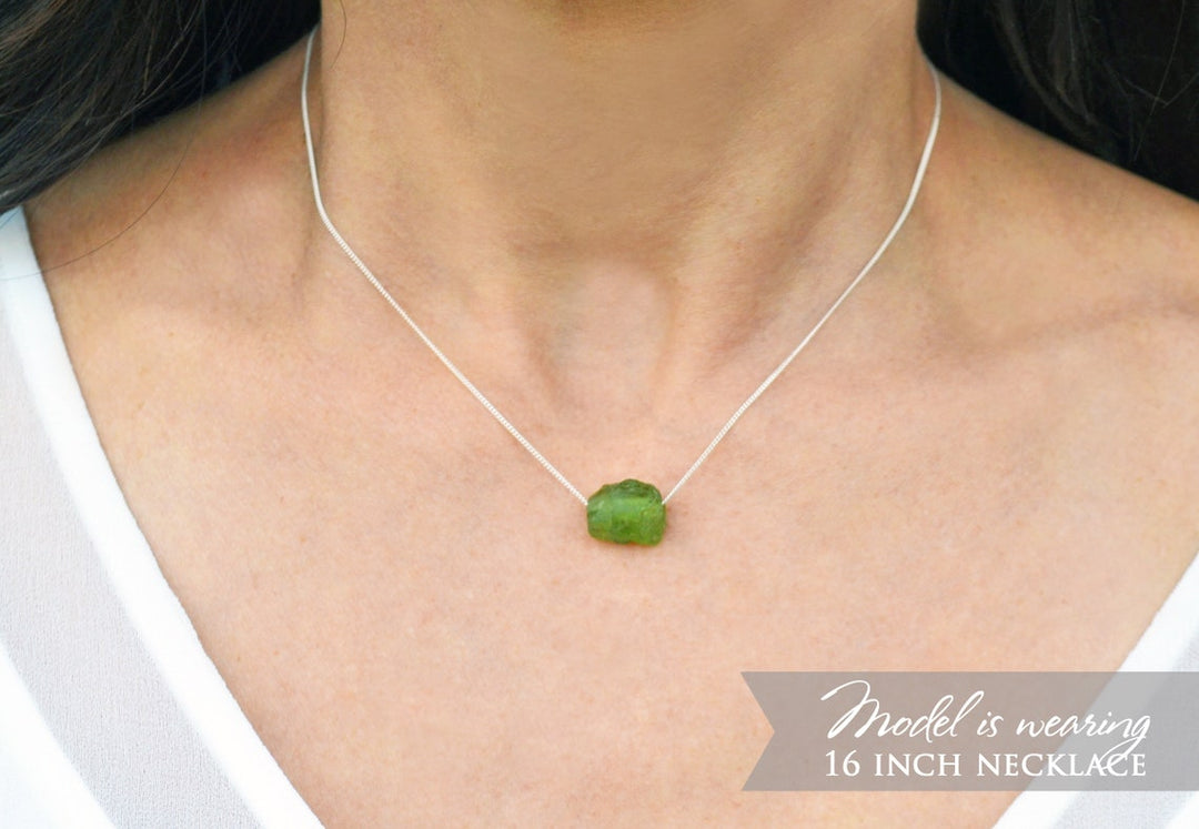 Raw Emerald Necklace, May Birthstone Necklace, Natural Stone Emerald Jewelry, Layering Necklace, Boho Necklace, Healing Crystals