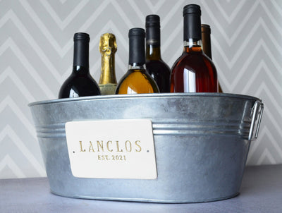 Wedding Gift, Personalized Wine Bucket, Champagne Bucket, Anniversary Gift, Beverage Tub with last name and year