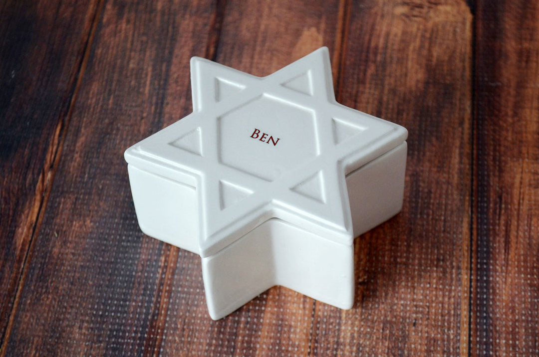 Bar Mitzvah Gift or Bat Mitzvah Gift - Personalized Star of David Keepsake Box