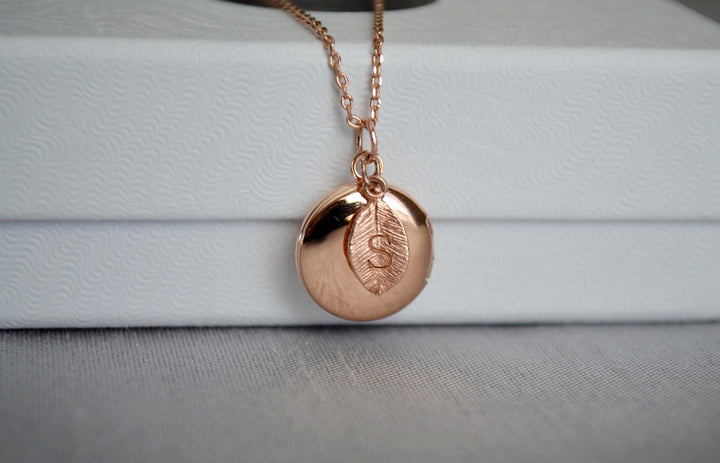 Locket Necklace, Valentine's Day Jewelry, Mom Gift, Gift for Her, Bridesmaid Gift