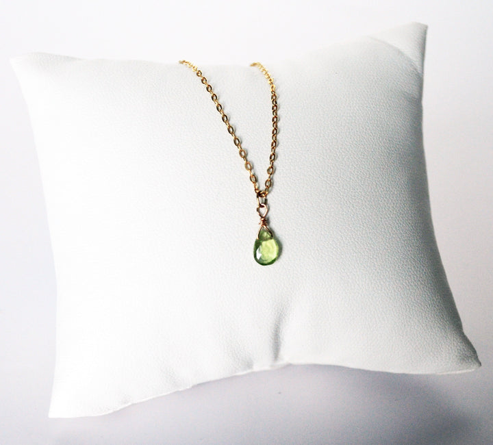 Dainty Peridot Necklace, August Birthstone Necklace, Wife Gift, Bridesmaid Gift, Genuine Semi Precious Peridot Stone, Mom Gift