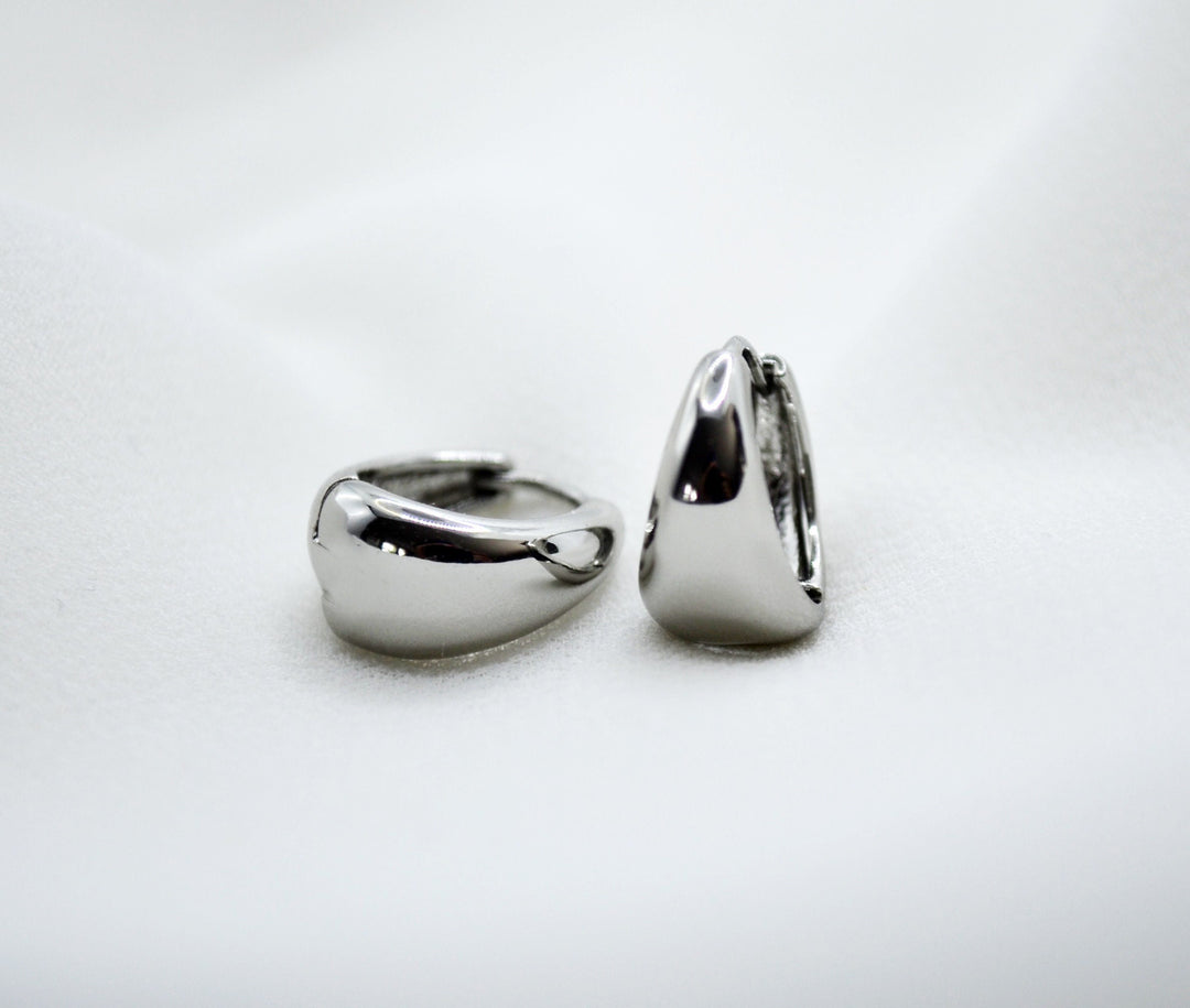 Silver Hoop Tear Drop Earrings, Dainty Hoop Huggie Earrings, Minimalist Jewelry, Birthday Gift, Bridesmaid Gift, Friend Gift