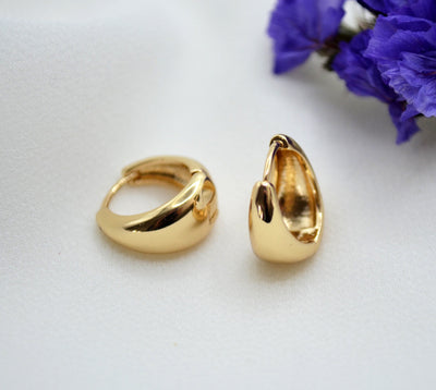 Gold Hoop Tear Drop Earrings, Dainty Hoop Huggie Earrings, Minimalist Jewelry, Birthday Gift, Bridesmaid Gift, Friend Gift
