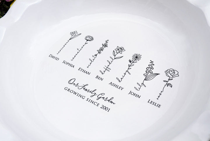 Pie Plate with Birth Flowers and Names, Family Garden Personalized Pie Dish