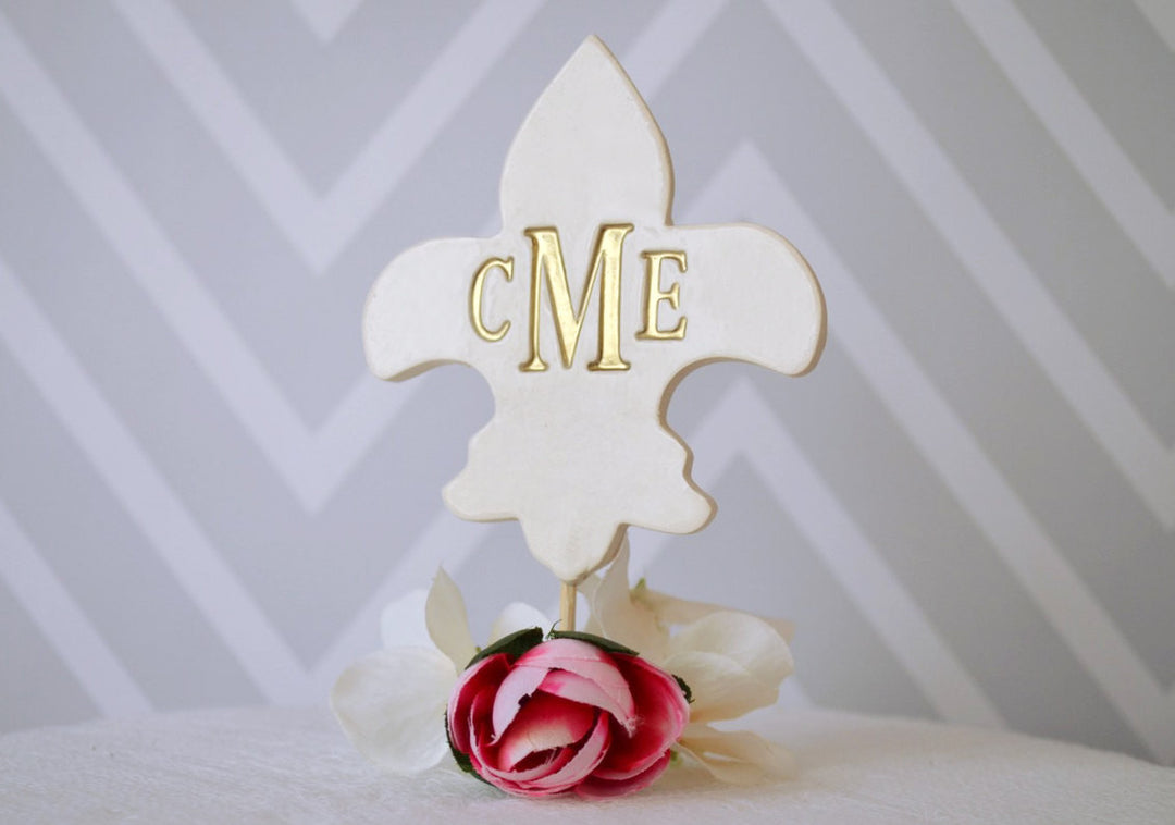 PERSONALIZED Fleur-de-lis Wedding Cake Topper in Gold