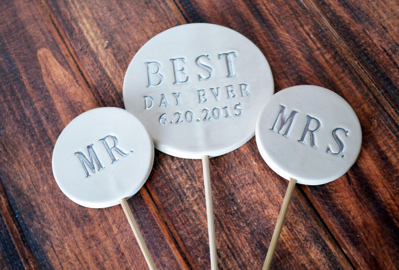 PERSONALIZED Round Best Day Ever Wedding Cake Topper with Mr. and Mrs. Toppers