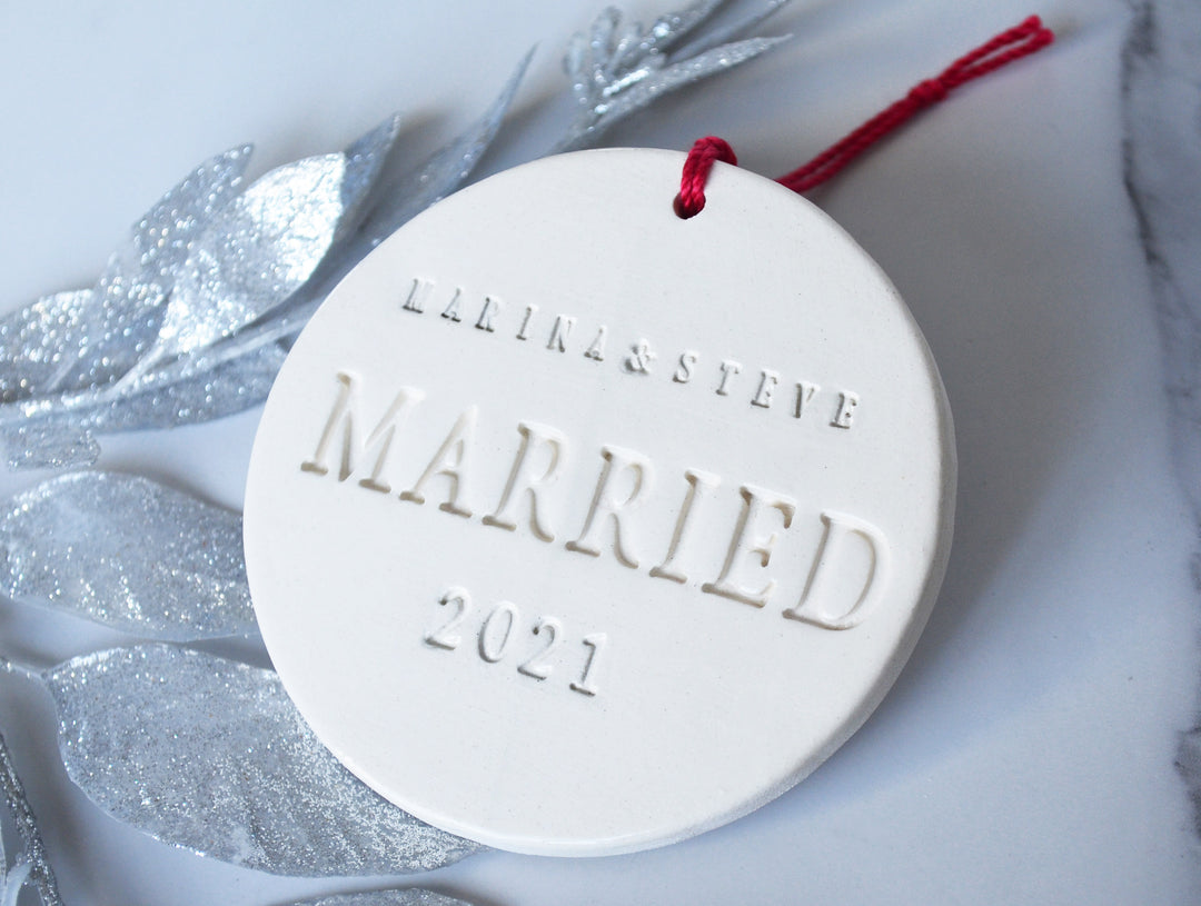 Just Married Ornament - Wedding Gift or Christmas Gift - With Names and Date