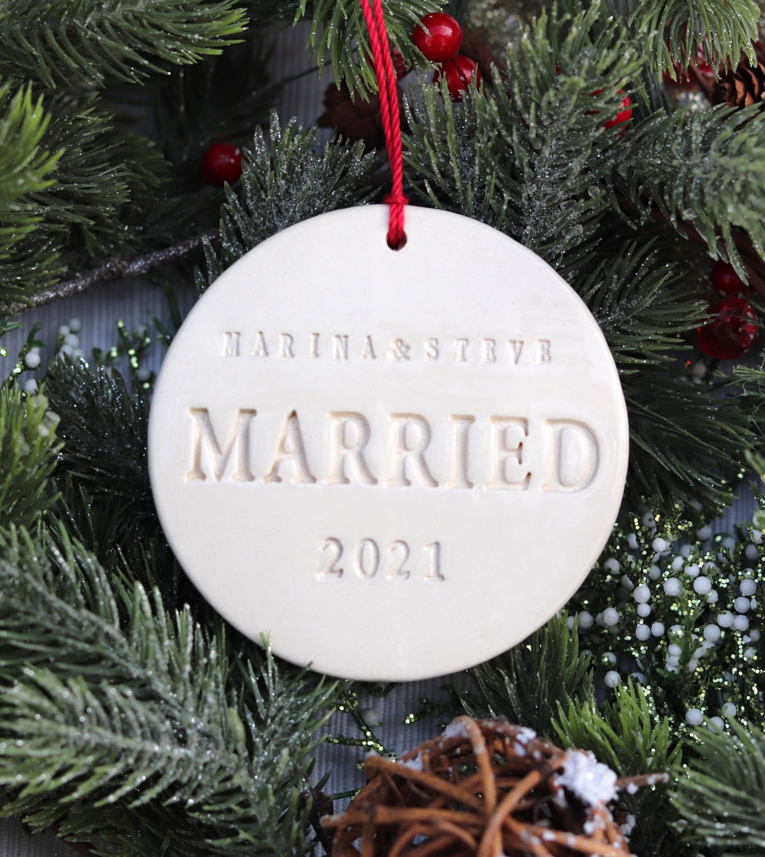 Just Married Ornament - Wedding Gift or Christmas Gift - With Names and Date